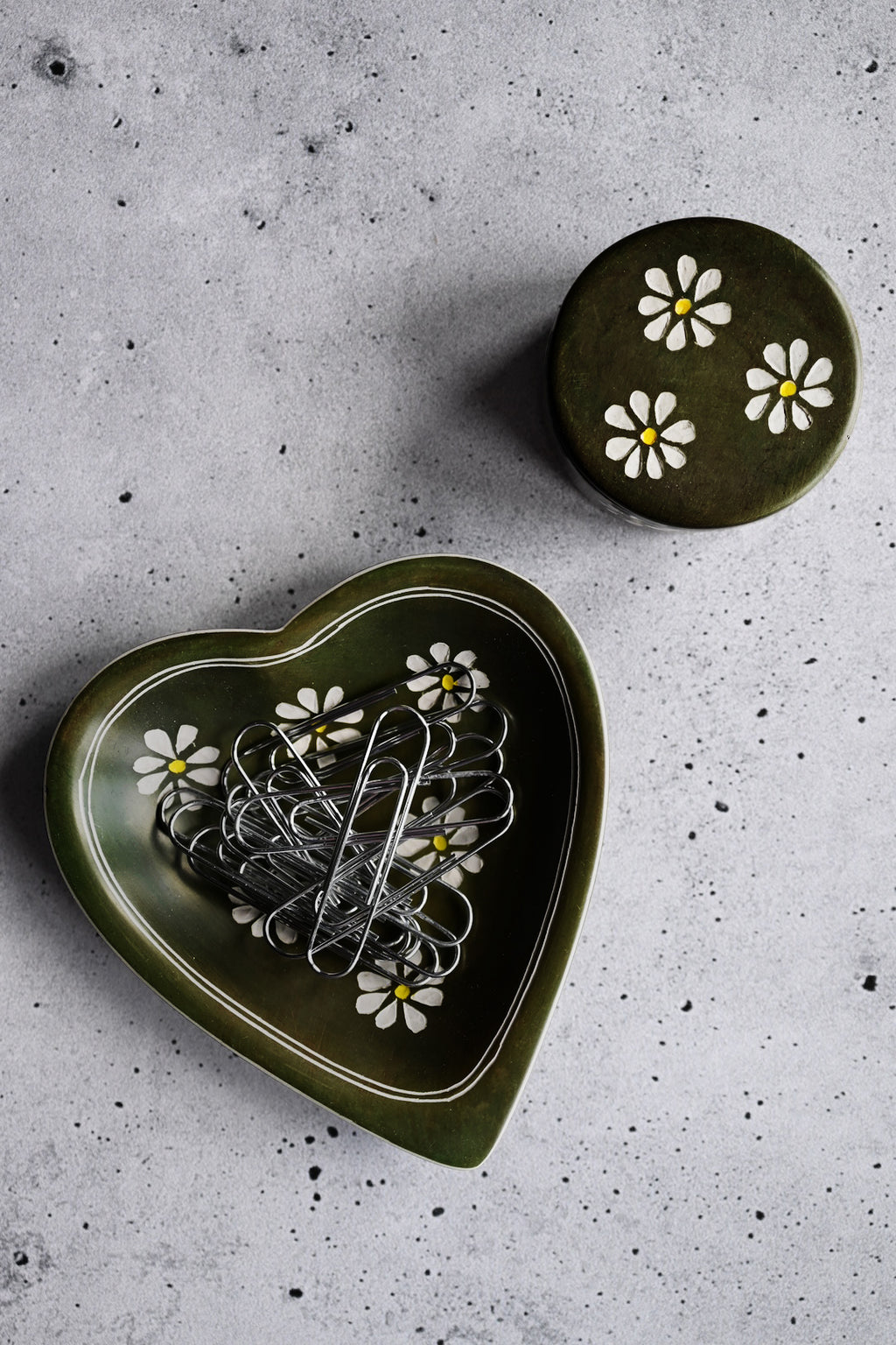 Moss Green Daisy Print Soapstone Heart Dish